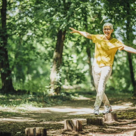 Impact of The Pandemic on Falls in Older Adults; Analysis and Management